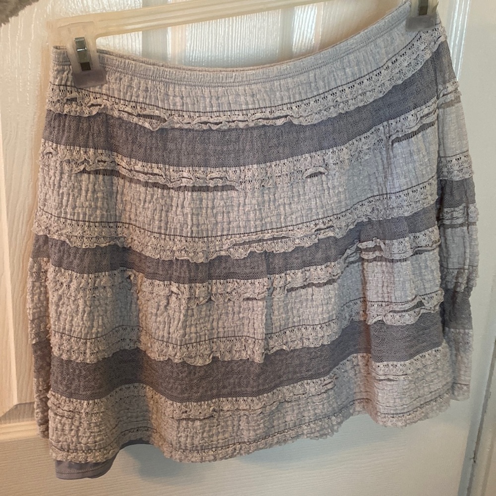 Grey skirt